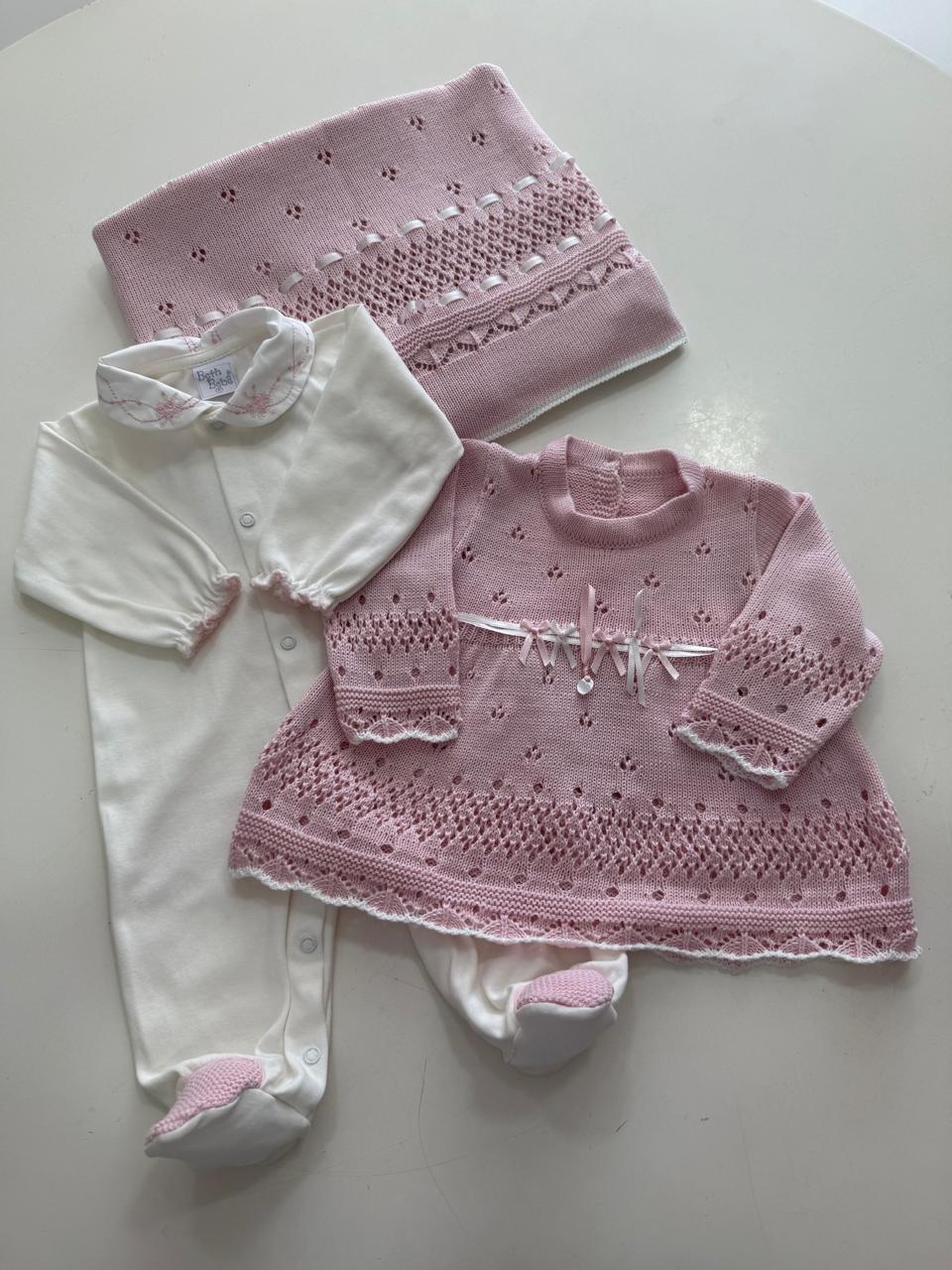 Saída Maternidade Rosa e Branca - 4peças