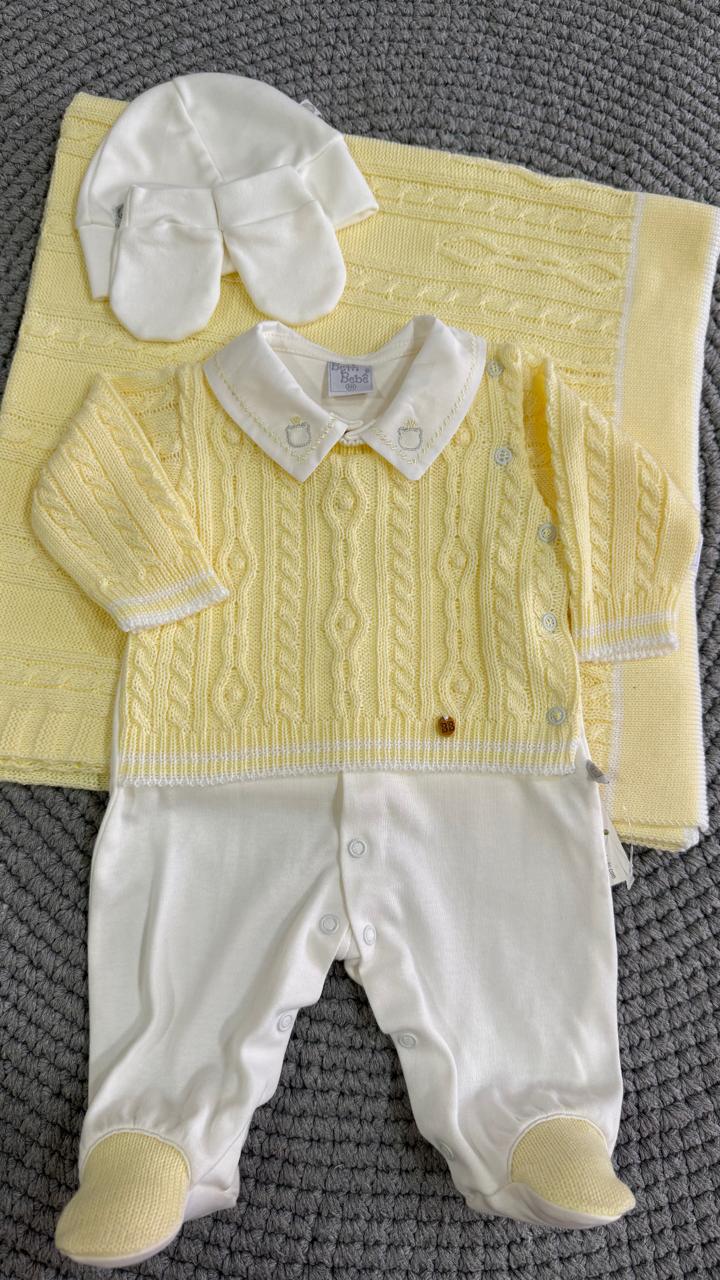 Saída Maternidade Amarela e Branca- 4peças